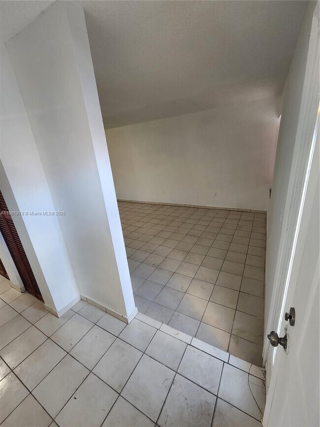 Building Photo - 4505 W 15th Ave