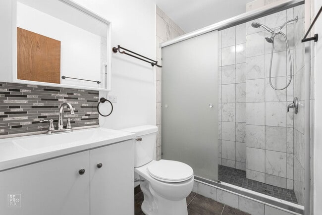 Building Photo - 1091 Colony Lake Dr