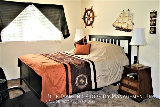 Building Photo - 657 Cedar St