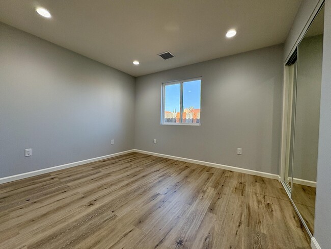 Building Photo - 37132 Kendrick Cir