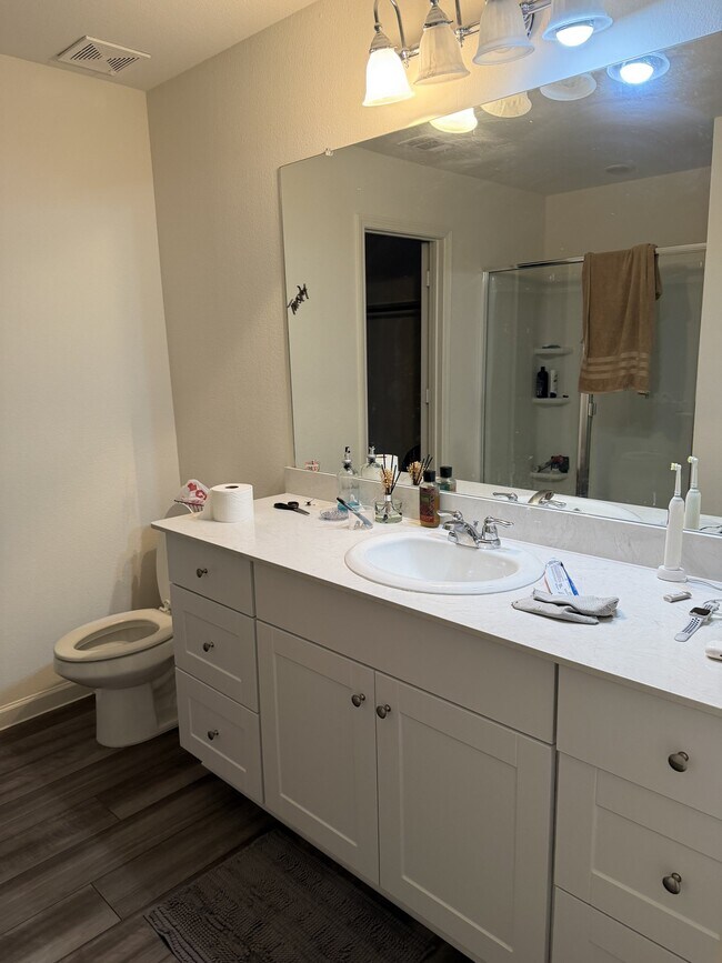 Building Photo - 5677 Ladytown Ln