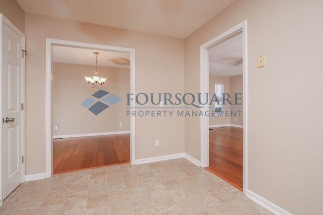 Building Photo - Charming Raleigh Home with Open Floor Plan, Fireplace & Back Deck