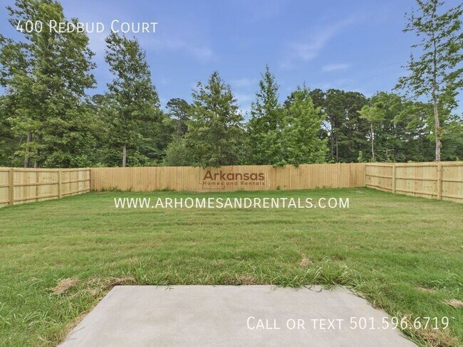 Building Photo - 400 Redbud Ct