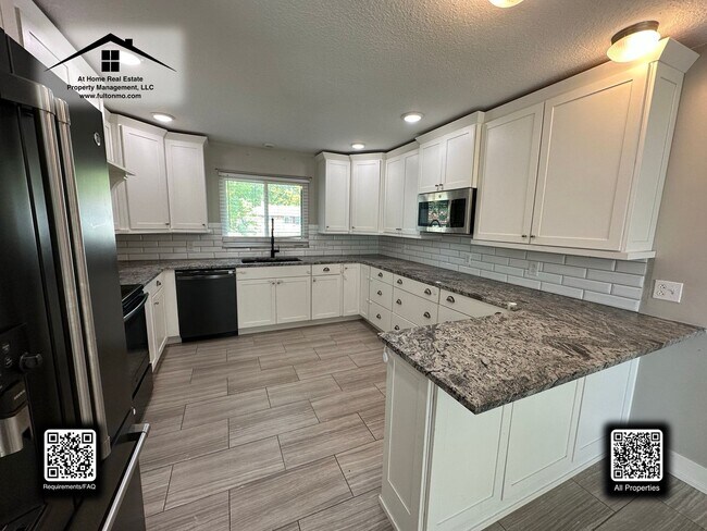 Building Photo - 402 Douglas Blvd