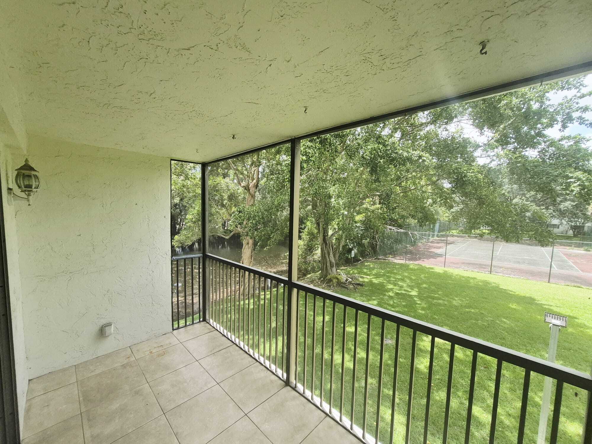 Building Photo - 5080 SW 64th Ave