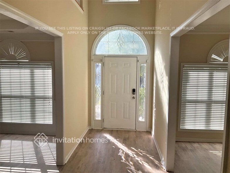 Building Photo - 2735 Wolf Trail