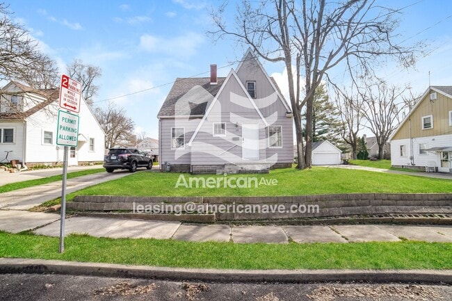 Building Photo - 110 Court Dr