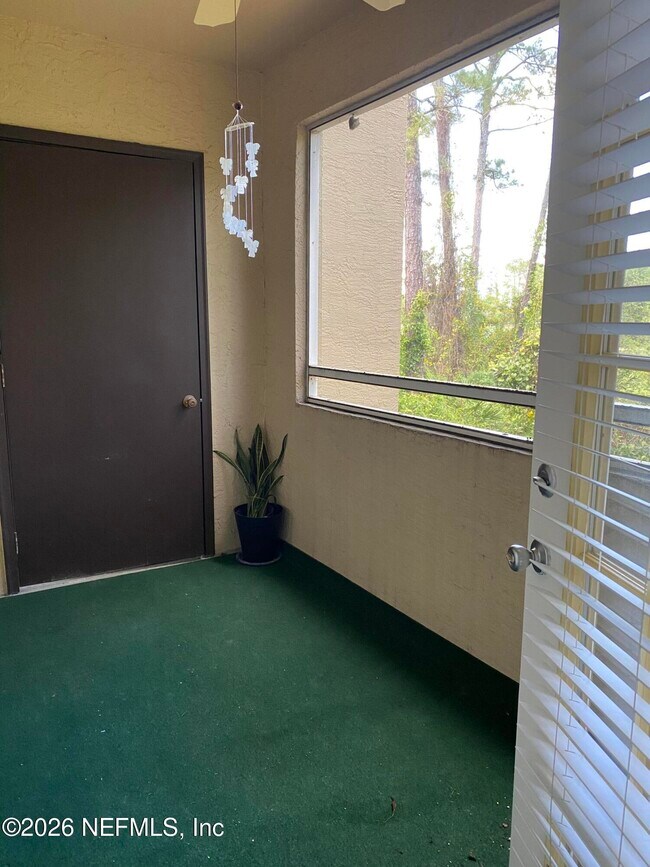 Building Photo - 1655 The Greens Way