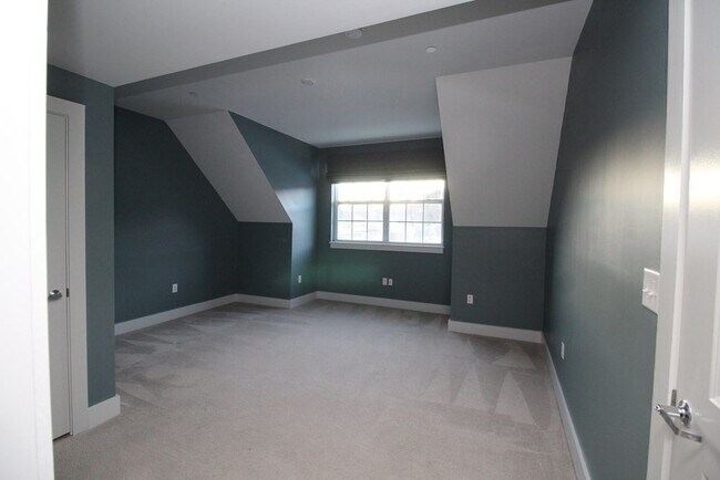 Building Photo - 1 Powder Mill Square
