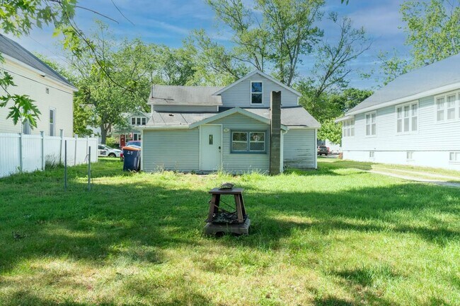 Building Photo - 51 East 21st Street