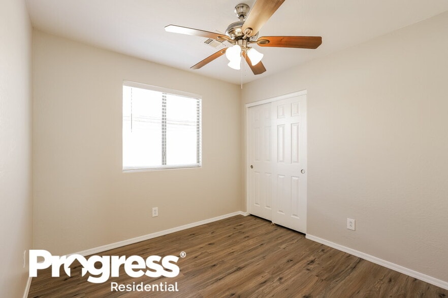 Building Photo - 4332 W Alta Vista Rd