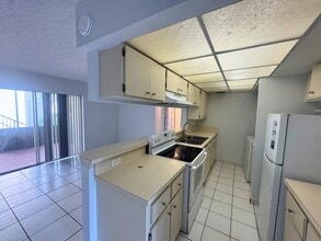 Building Photo - 4403 Treehouse Ln