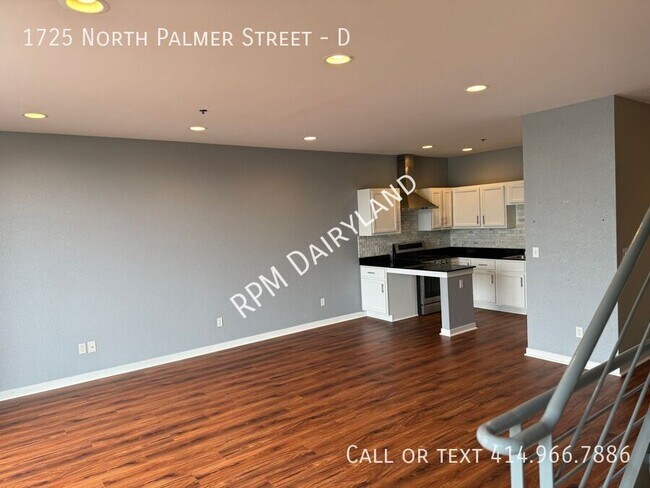 Building Photo - 1725 N Palmer St