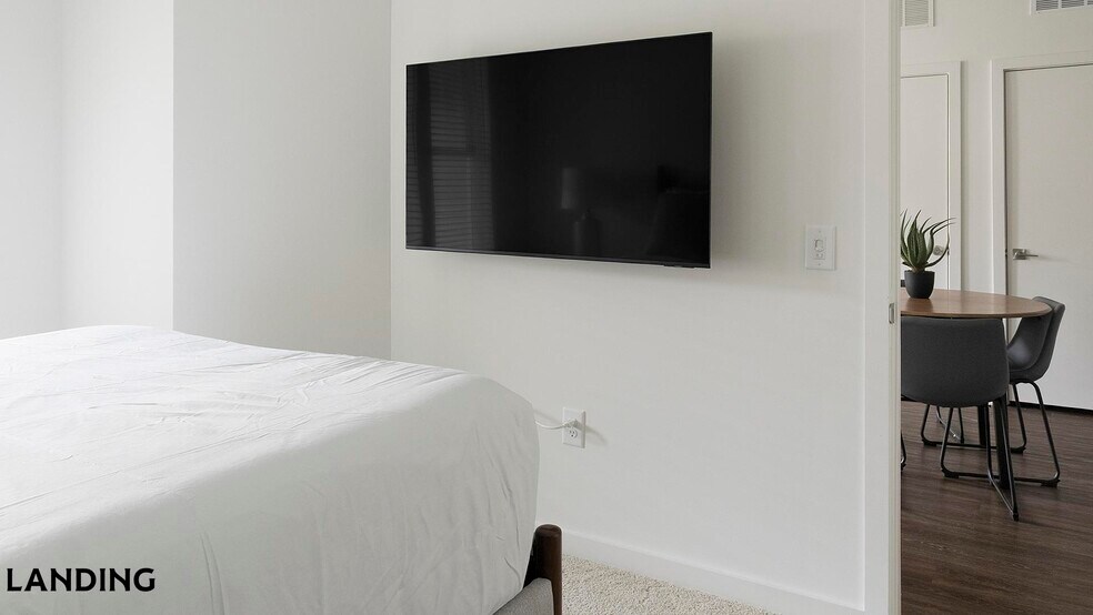 Building Photo - 2110 Birkhall St