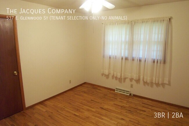 Building Photo - 537 E Glenwood St
