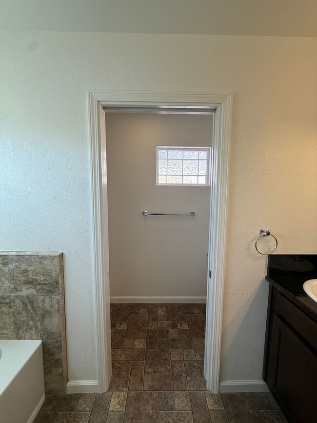 Building Photo - Centrally Located Large Two Story Home on ...