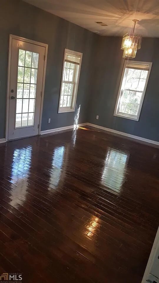 Building Photo - Room in Duplex on Ridge Ave NW