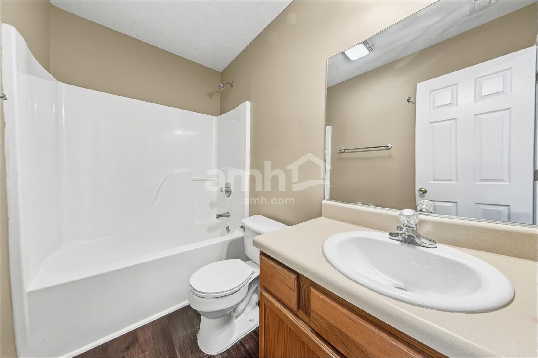 Building Photo - 6100 Glenmay Dr