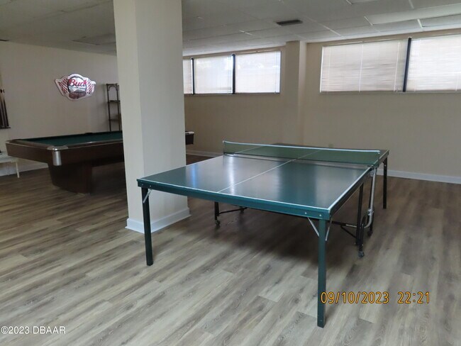 Building Photo - 1415 Ocean Shore Blvd