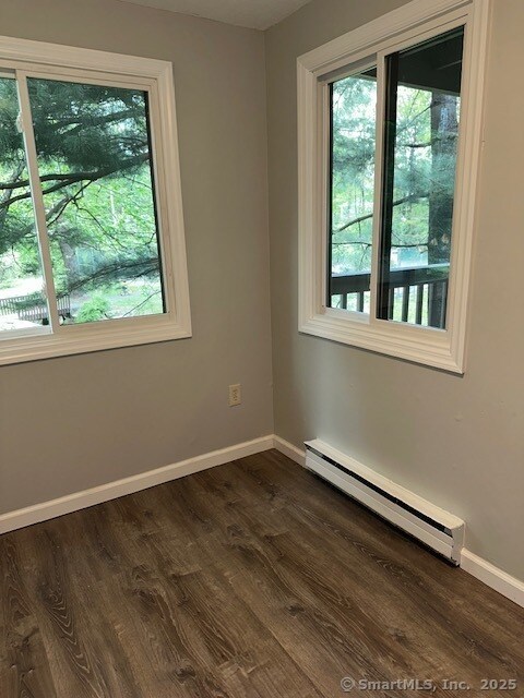 Building Photo - 7 Padanaram Rd