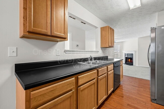 Building Photo - 2733 Vining Ridge Terrace