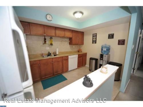 Building Photo - 2 br, 2 bath House - 3326 Elliston Circle