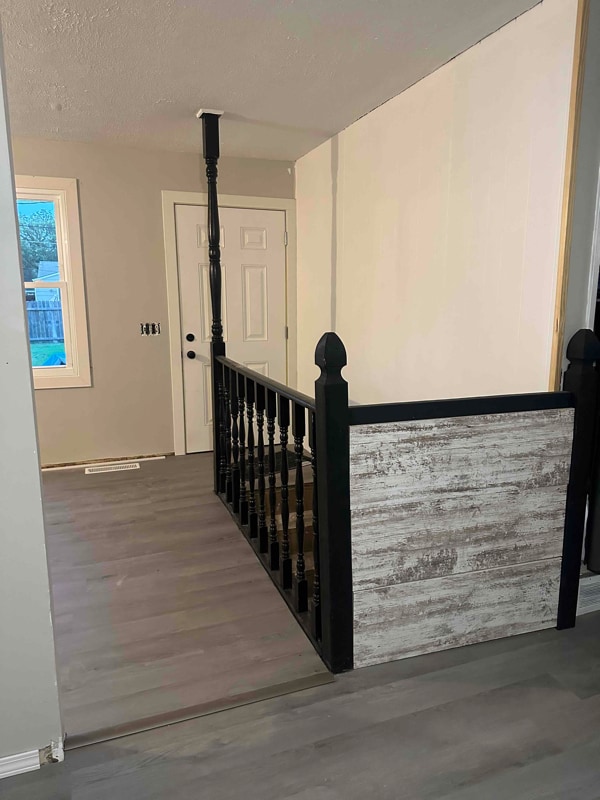 Building Photo - 877 Pontiac Ave