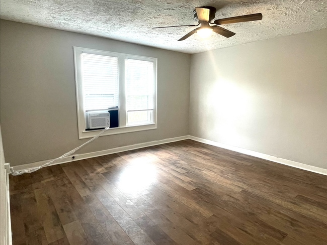 Building Photo - 3942-44 Cornelius Avenue