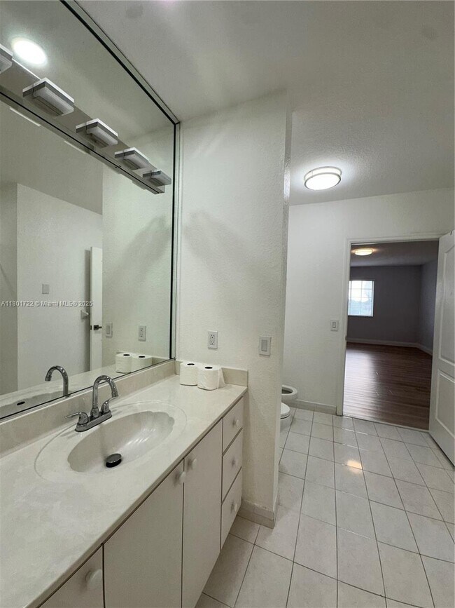 Building Photo - 17425 NW 75th Pl