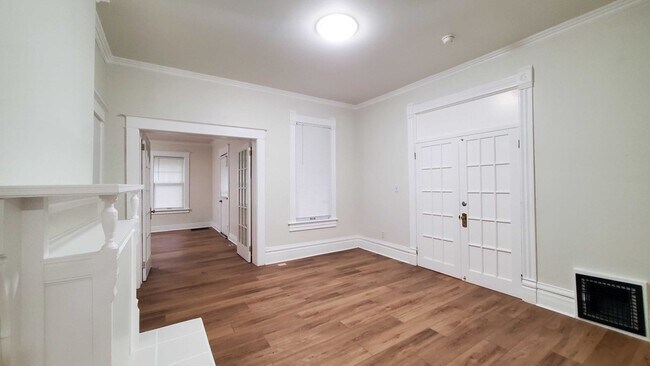 Building Photo - 1720 N Pearl St