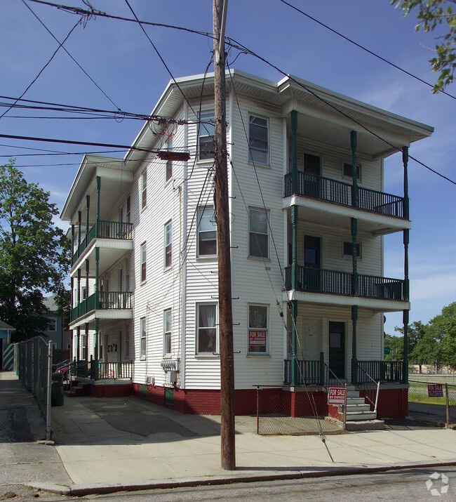 Building Photo - 202-204 Chapin Ave