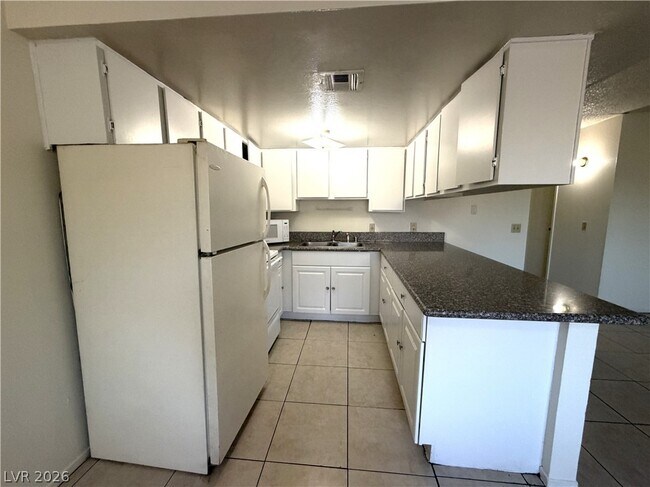 Building Photo - 3440 Civic Center Dr