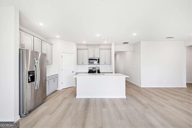 Building Photo - 7768 Richmond Trl