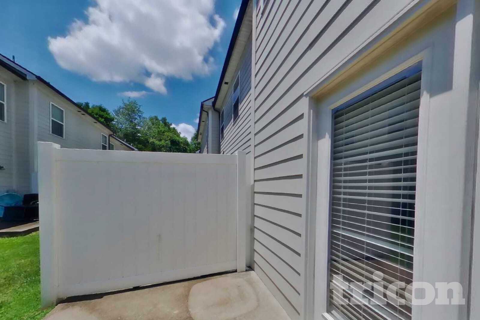 Building Photo - 403 Riverwood Ct