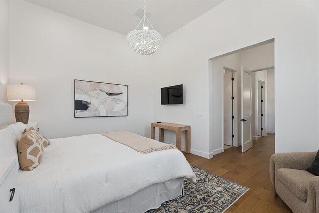 Building Photo - 18817 Selah Wy