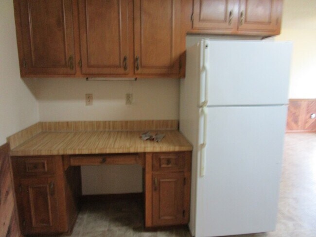 Building Photo - 40 Travis Ct