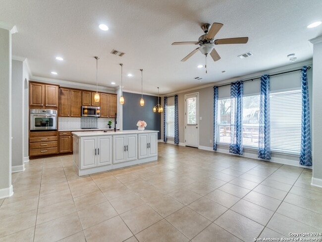 Building Photo - 24103 Briarbrook Way