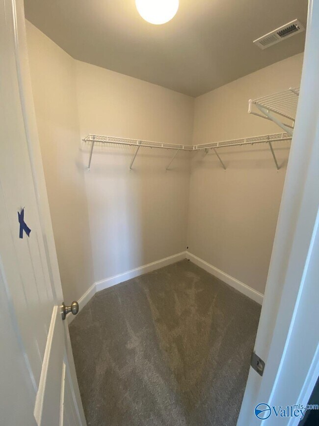 Building Photo - 213 Alonzo Toney Dr