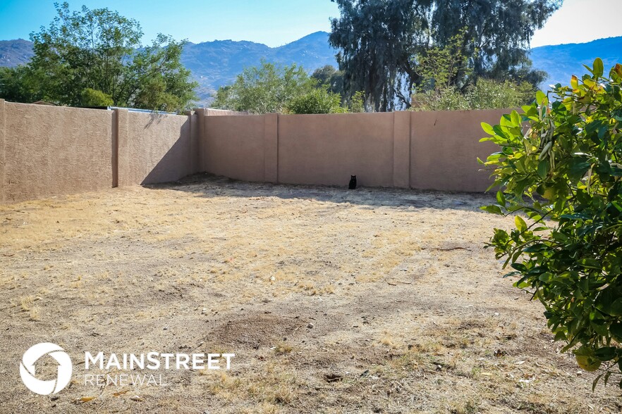 Building Photo - 8209 S 24th Way