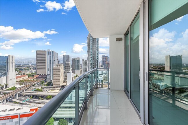 Building Photo - 350 S Miami Ave