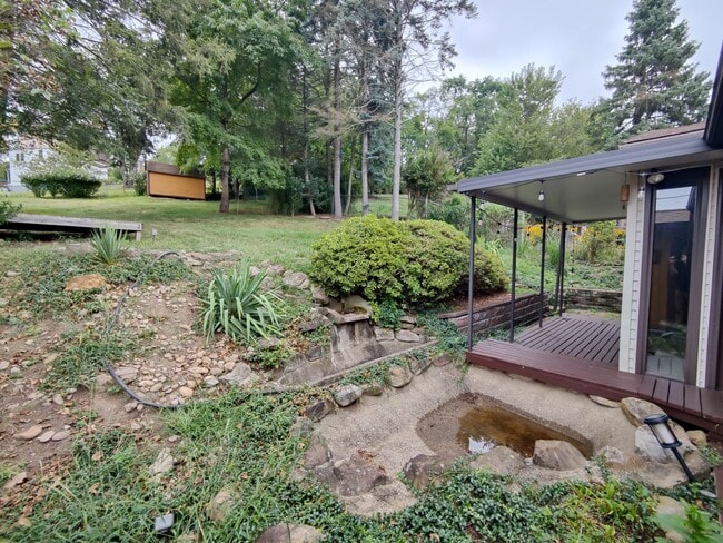 Building Photo - *Updated & Charming 2BD/2BA Single Family ...