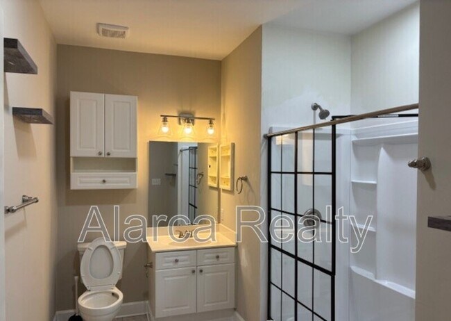 Building Photo - 8745 Coralbell Ln