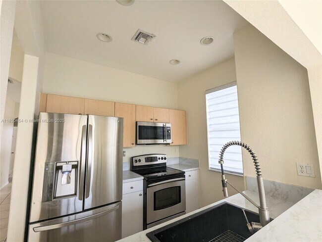 Building Photo - 10968 SW 236th Terrace