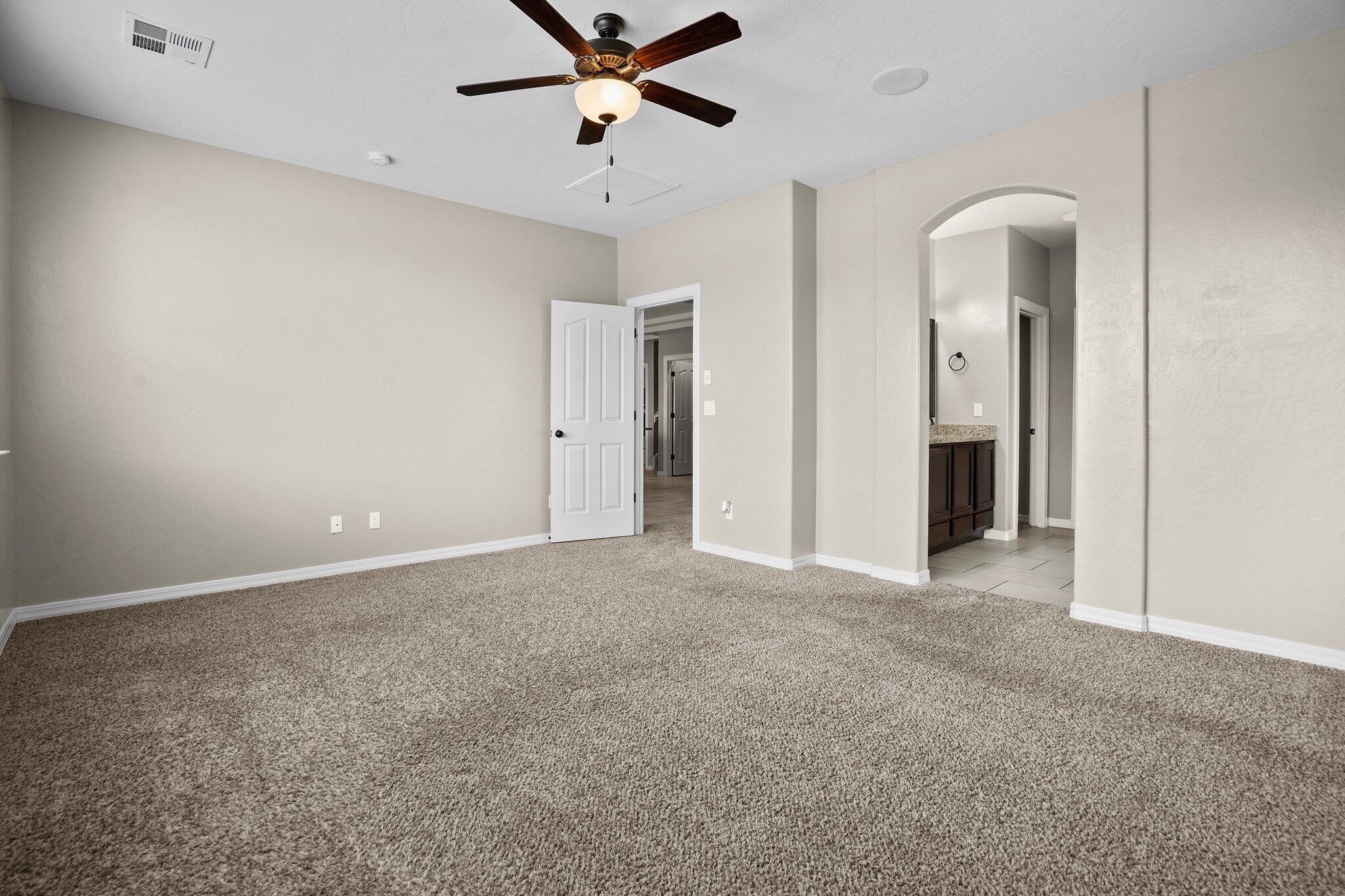 Building Photo - 12540 Arrow Weed Dr