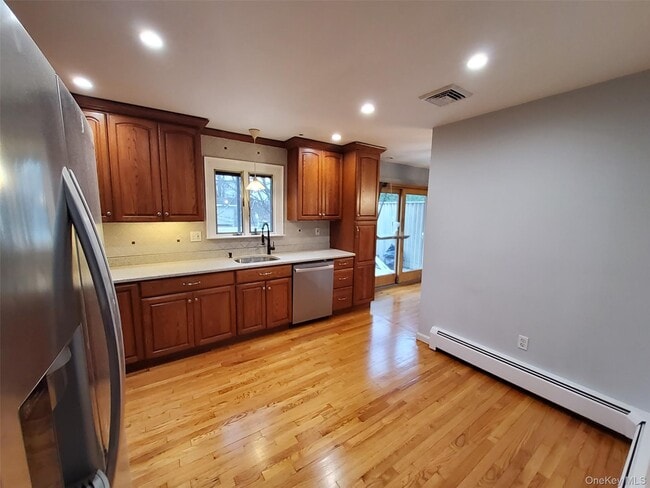 Building Photo - 8 O Sullivan Ln