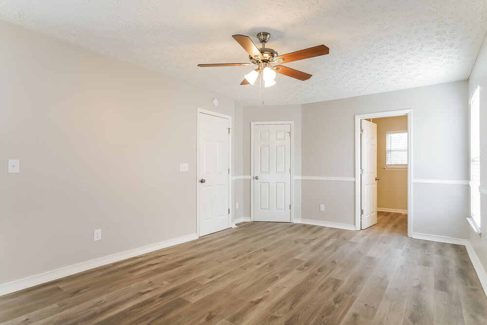 Building Photo - 5848 Brambleton Ave