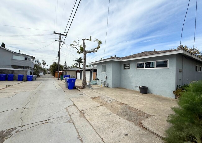 Building Photo - 4623-25 Mississippi St