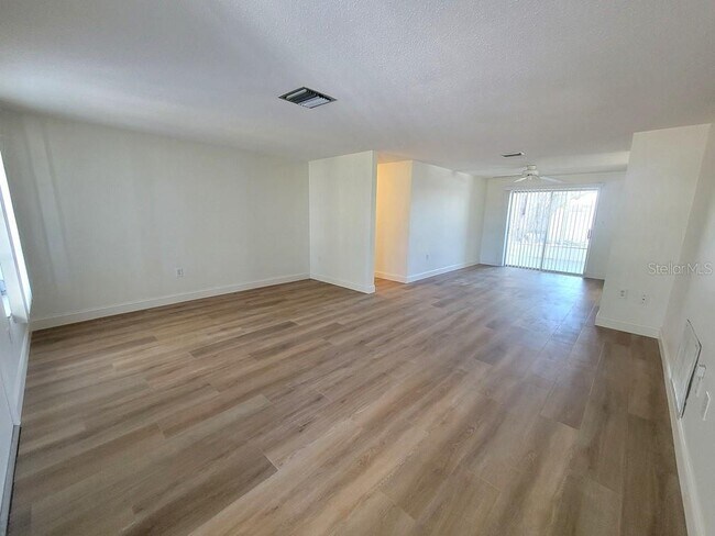 Building Photo - 10329 Castalie Dr