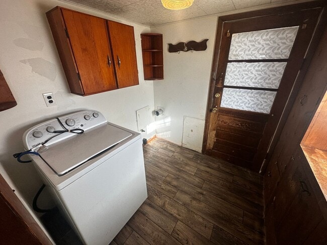 Building Photo - 6303 Sherman St