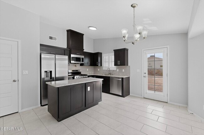 Building Photo - 13672 Baja Vista Ct